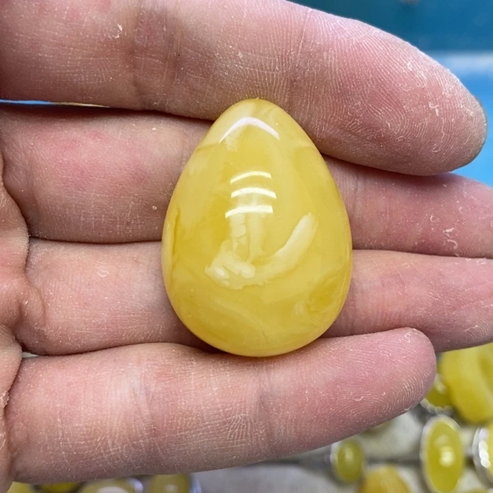 蜜蜡裸石未镶嵌吊坠