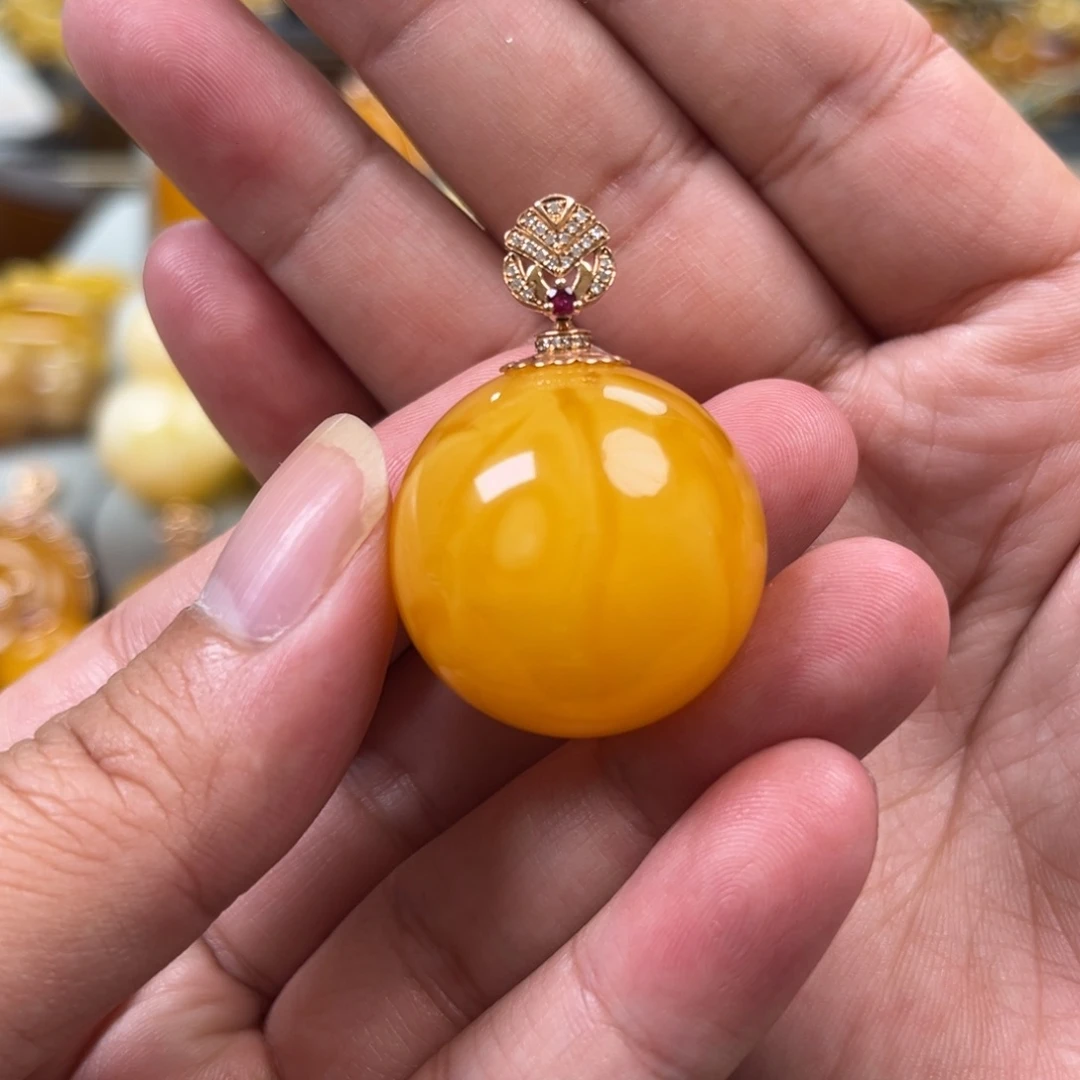 蜜蜡18K金镶嵌珠宝奇石