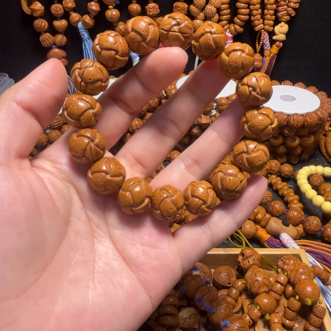 桃核手串绣球手串