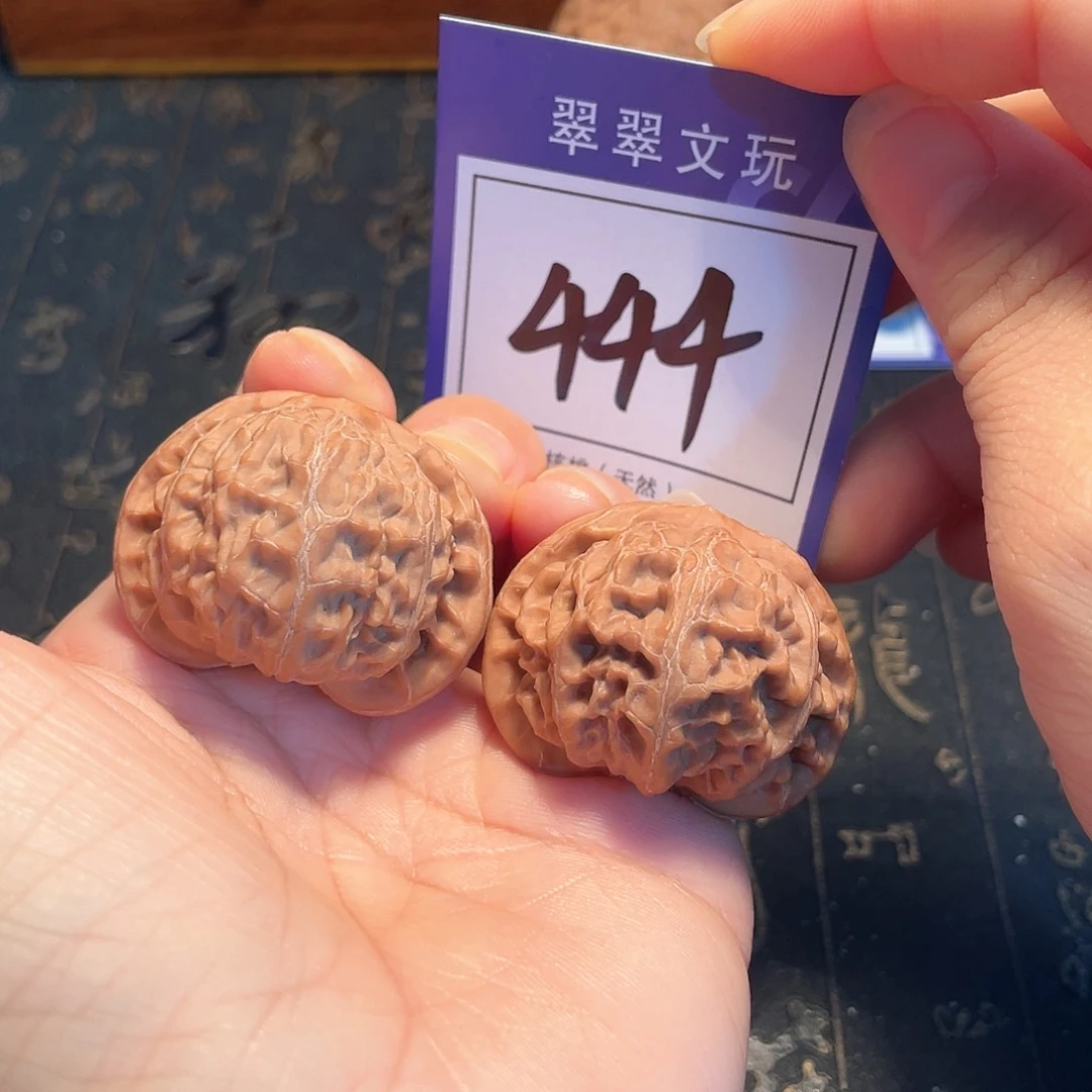 桃核把件444号全品宫灯3.9