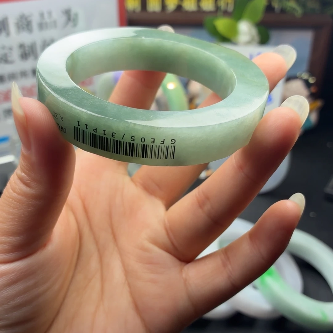 透***镜未镶嵌手镯定制翡翠