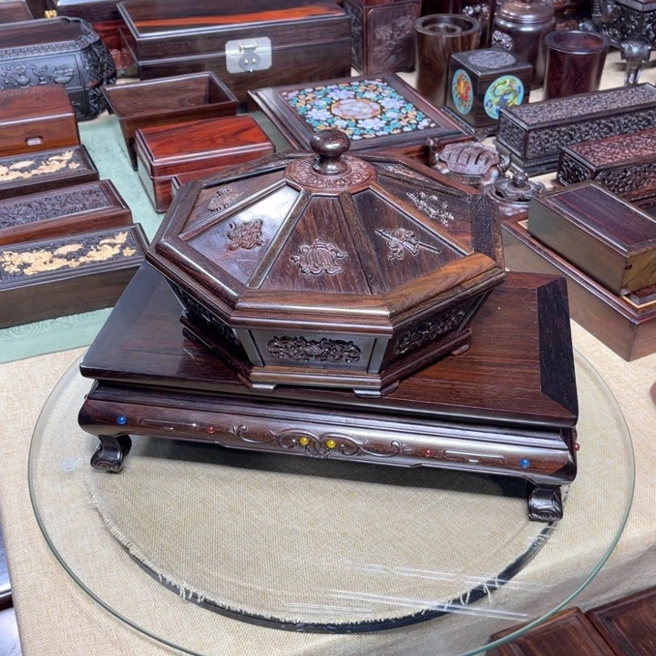 紫檀木类成套家具