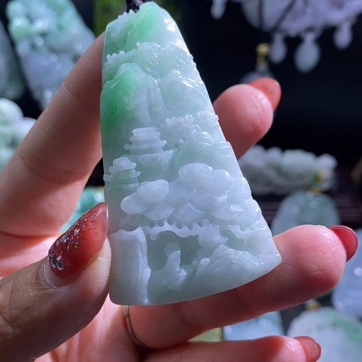 【闪购商品】颈饰未镶嵌翡翠山水