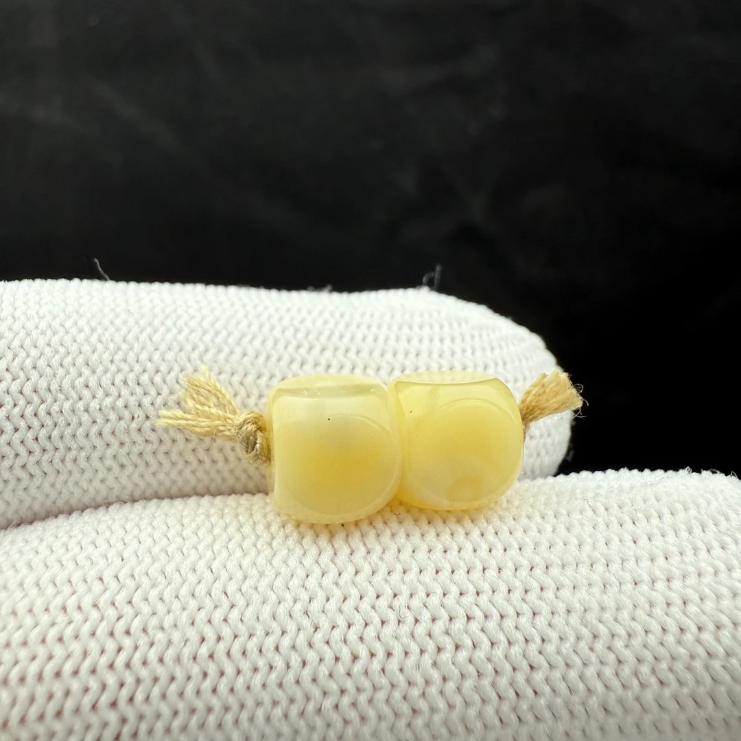 B6007 天然原矿俄料蜜蜡瑕疵特价7.5 mm一物一图 假一罚十