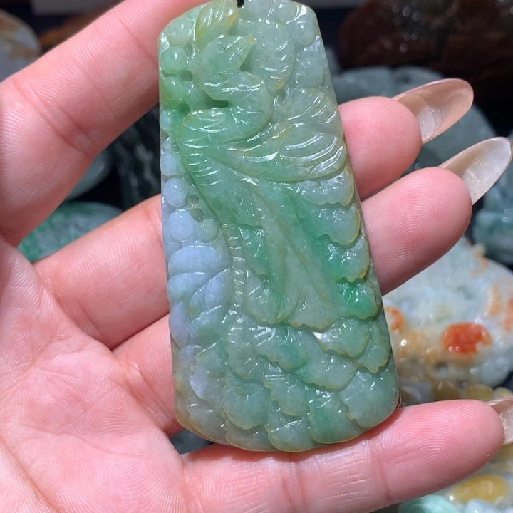 翡翠未镶嵌颈饰保真天然A货翡翠