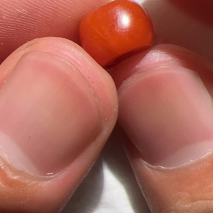 玻璃颈饰你在家等