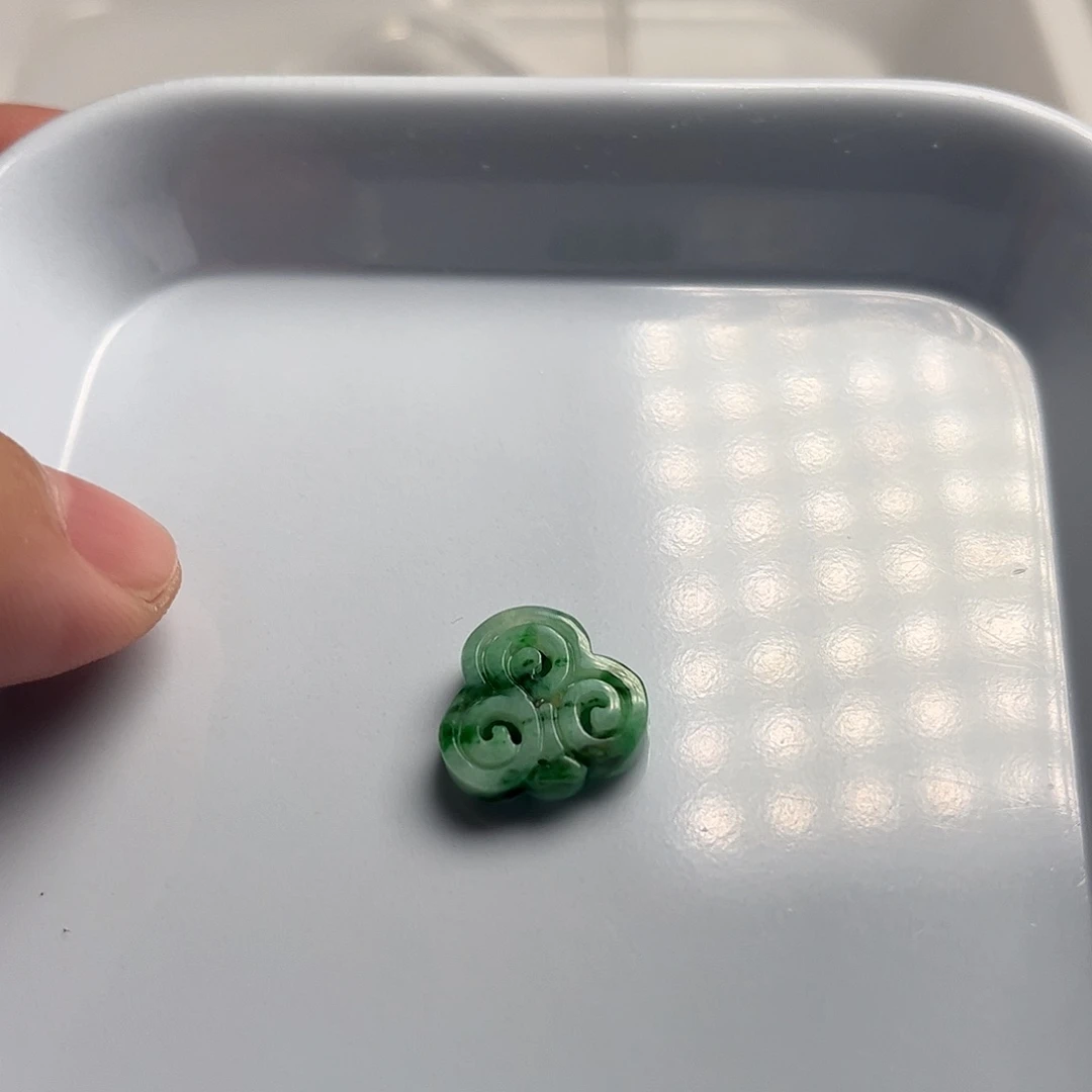 颈饰未镶嵌翡翠天然翡翠