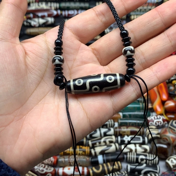 玛瑙/玉髓未镶嵌吊坠(赠链)