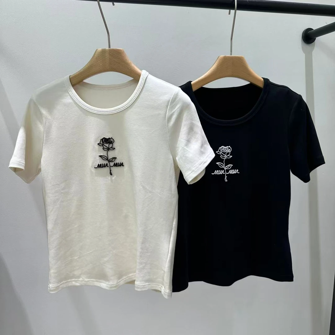 Mozch  超密实柔软手工立体植绒玫瑰花绣花短款百搭T恤【长55】7007