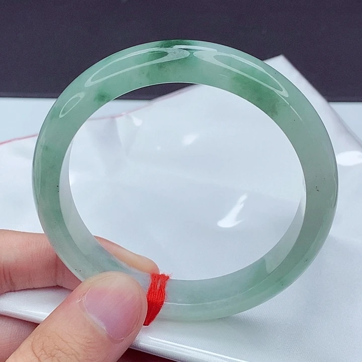 翡翠未镶嵌手镯60圈口