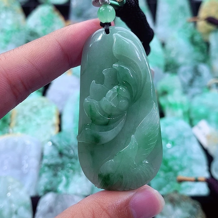 翡翠未镶嵌吊坠(不含链)