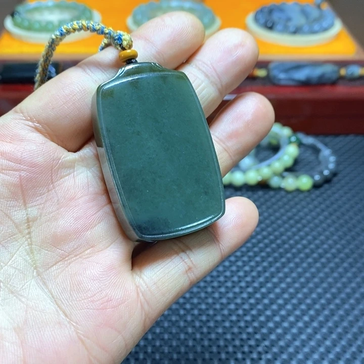 未镶嵌和田玉把件