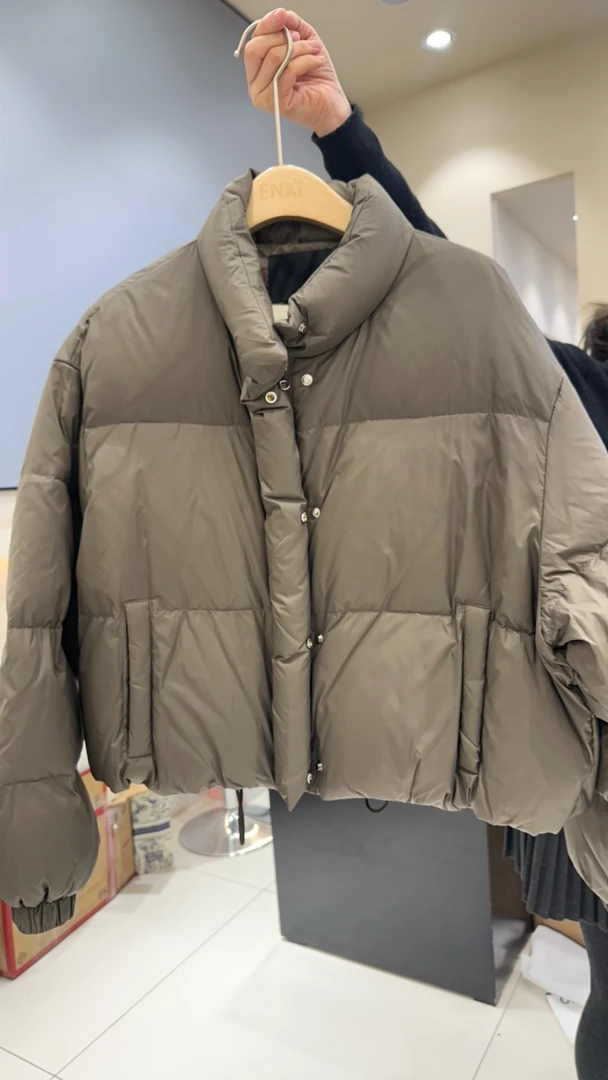 恩熙·新年福利羽绒服