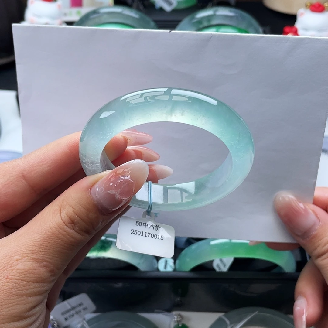翡翠手镯未镶嵌50高冰甜绿底色莫西沙、截图询价
