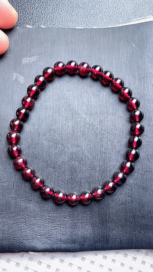天然石榴石酒红6MM手串中高品