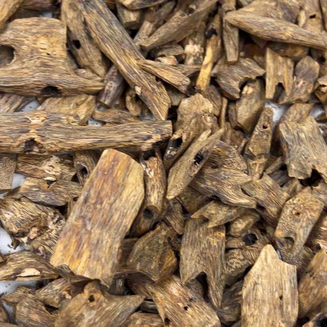 沉香手把件乌身高油块料50g