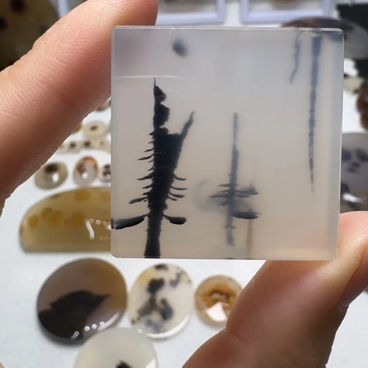 玛瑙/玉髓未镶嵌珠宝奇石