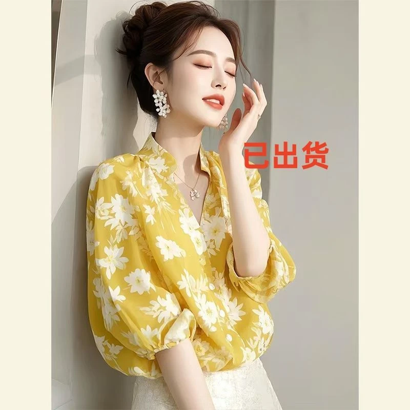 黄色碎花衬衫女款2025春季新款爆款高级感超好看独特气质上衣