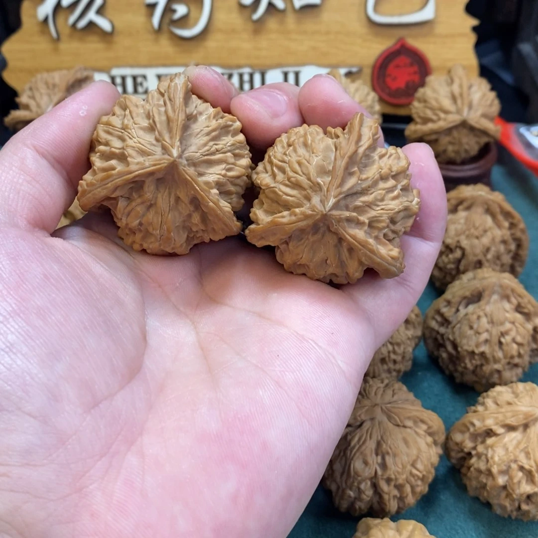 文玩核桃把件盘山三棱41全品