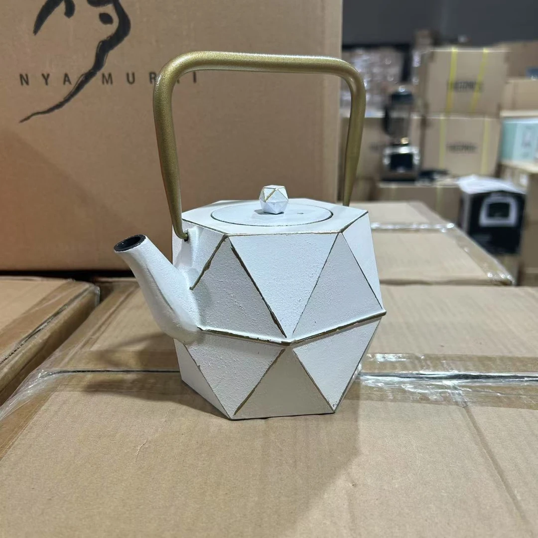 在美国才能买到的新六角壶900ml-白描金