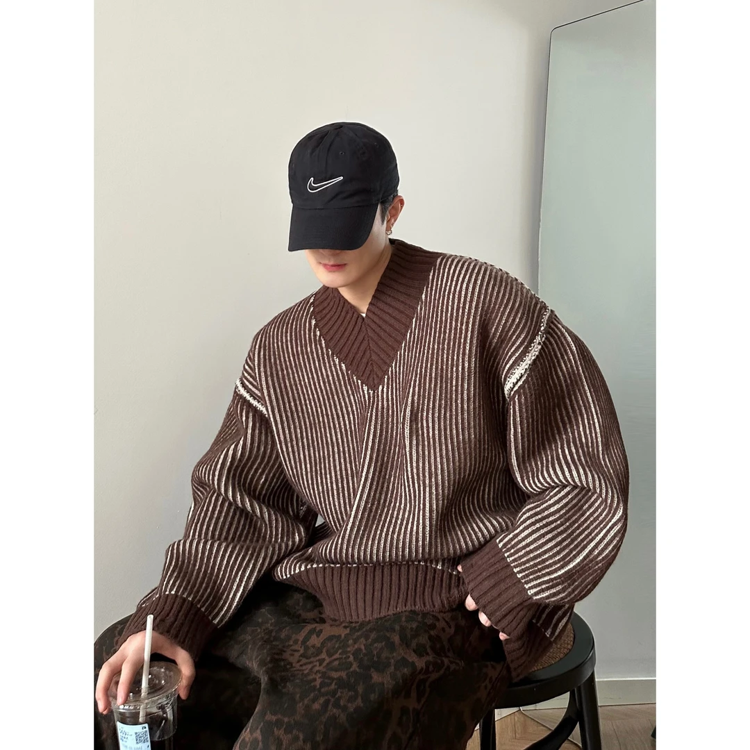 dannyandzee冬季复古焦糖色重磅大V领高克重粗条纹撞色毛衣878