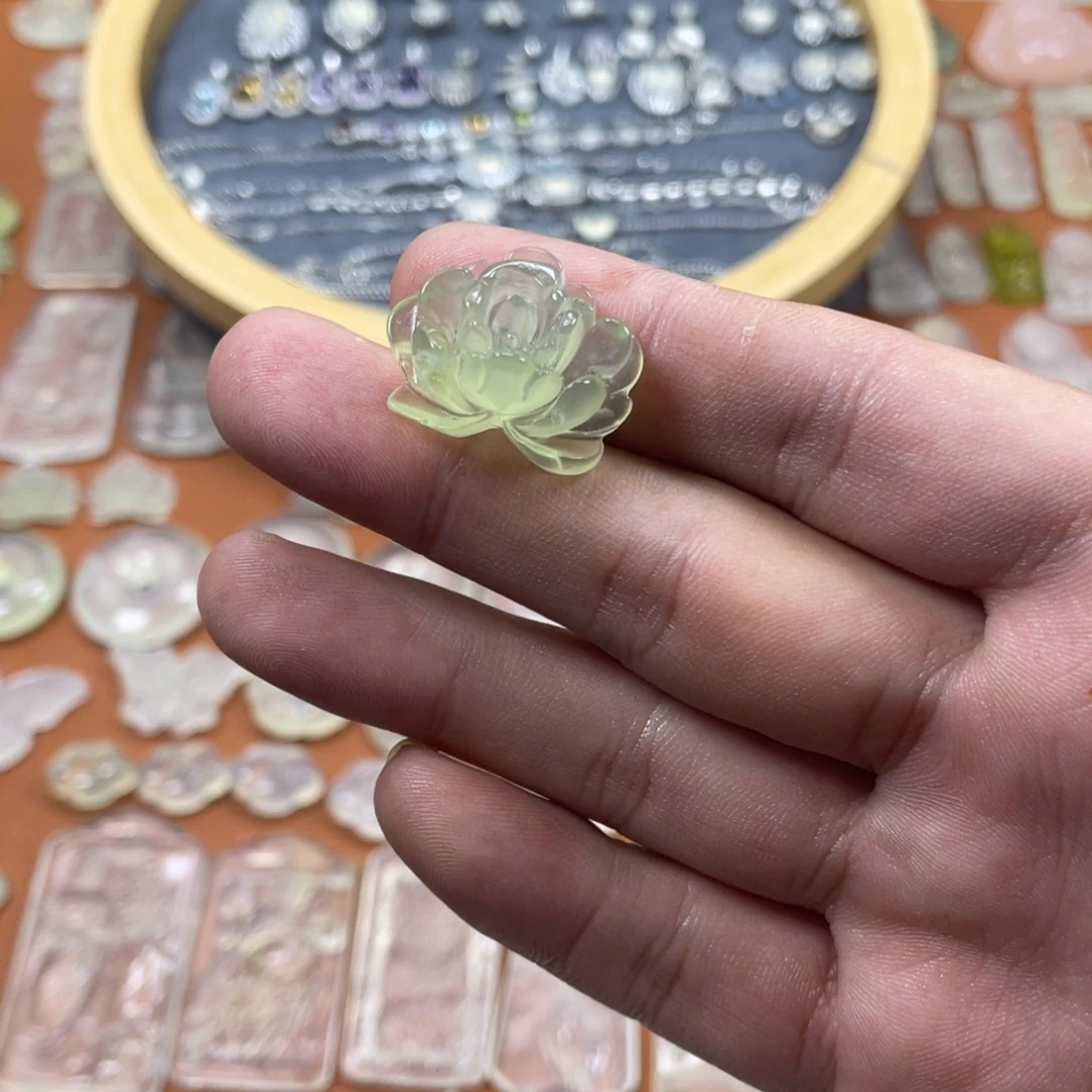 山***画蛇纹石玉未镶嵌多样性随机发一