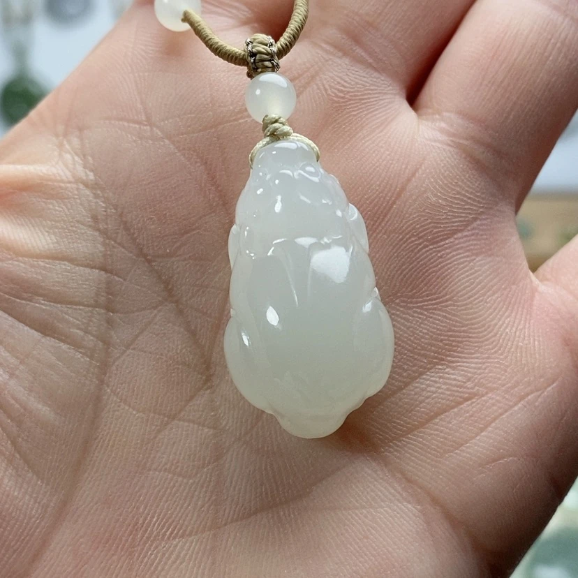 【闪购商品】颈饰未镶嵌和田玉