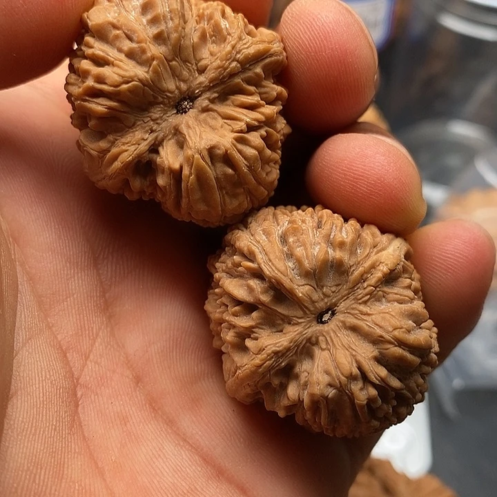 文玩核桃把件蒜头34