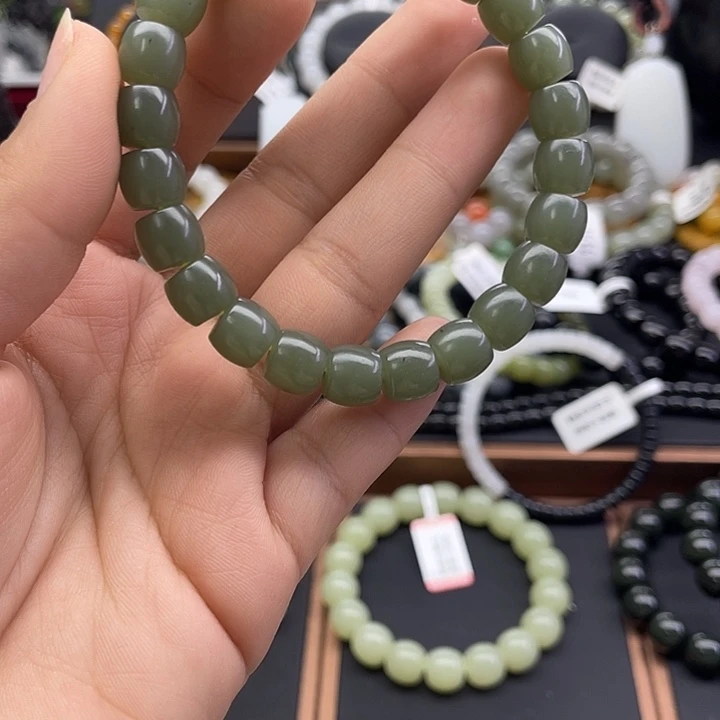 和田玉未镶嵌手串