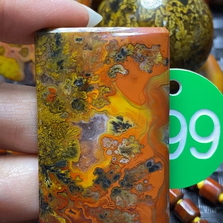 玛瑙/玉髓颈饰未镶嵌1****！