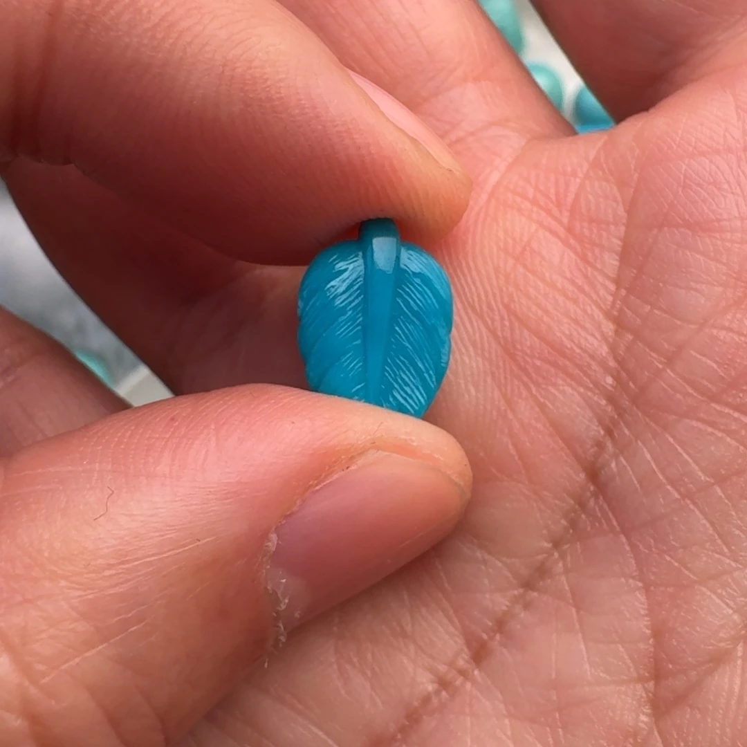 蘑***云绿松石未镶嵌珠宝奇石