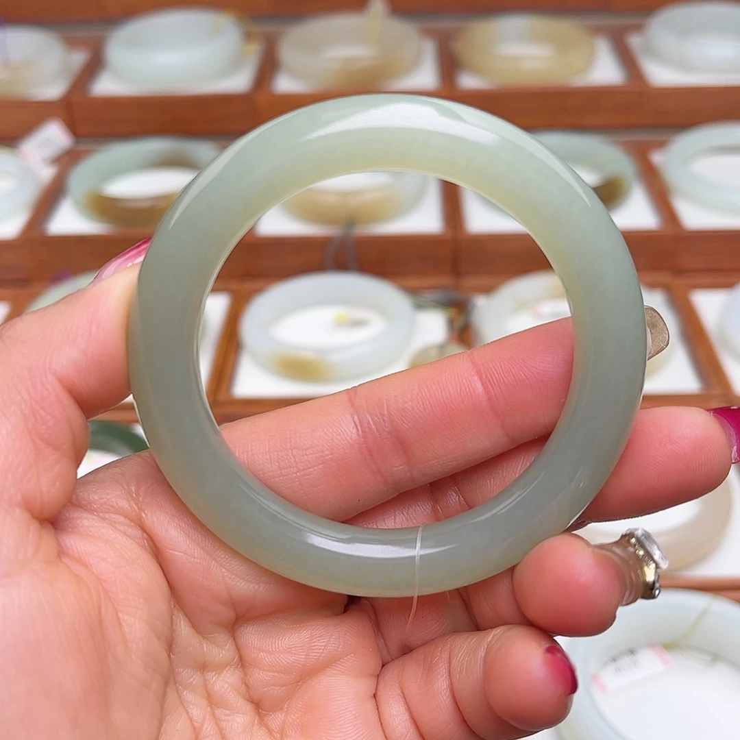 和田玉手镯未镶嵌53.6