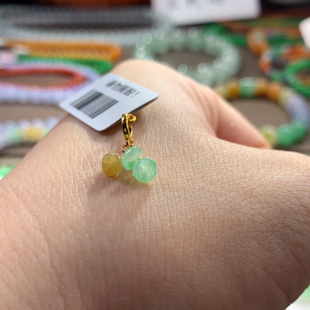 翡翠未镶嵌颈饰翡翠冰底莲蓬提溜