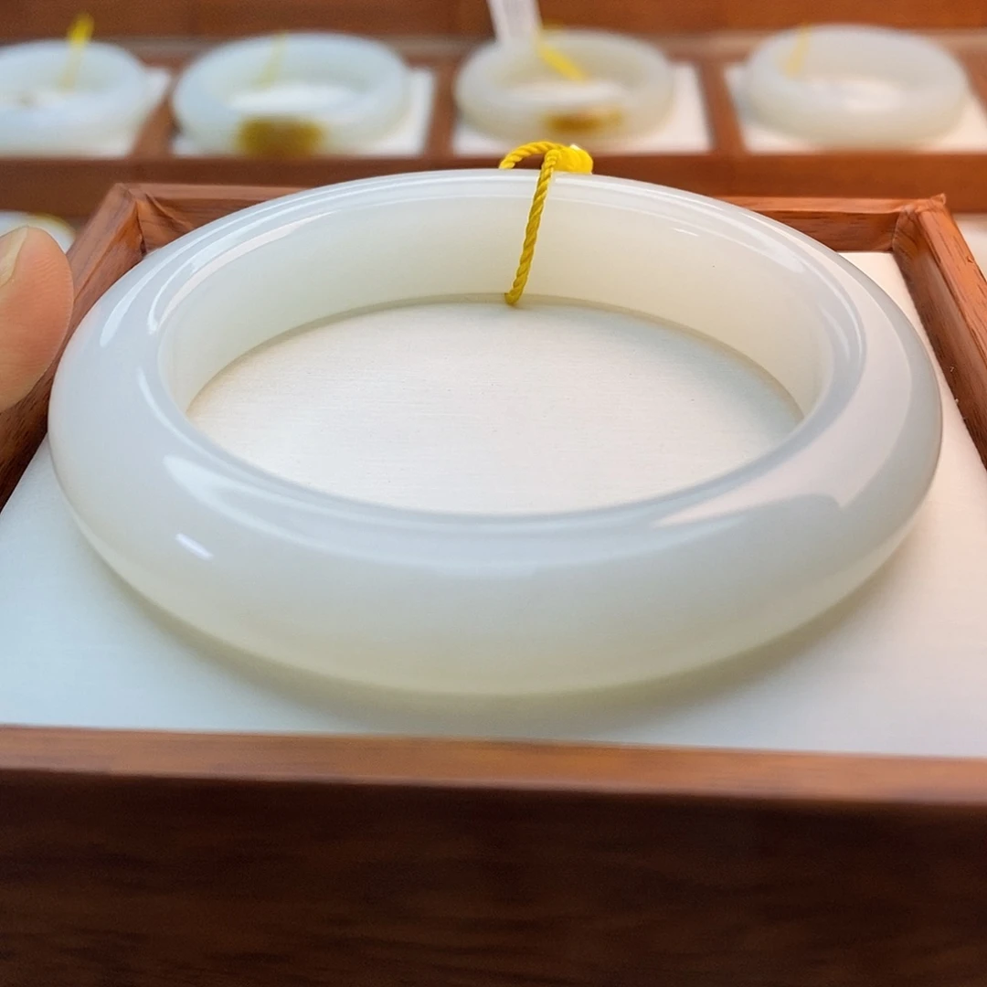 和田玉（白玉）未镶嵌手链