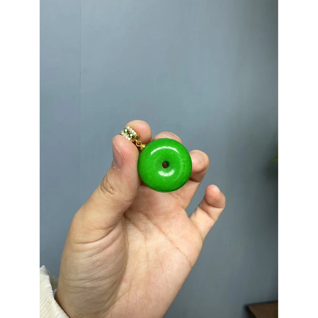 翡翠阳绿14k长方形平安扣吊坠