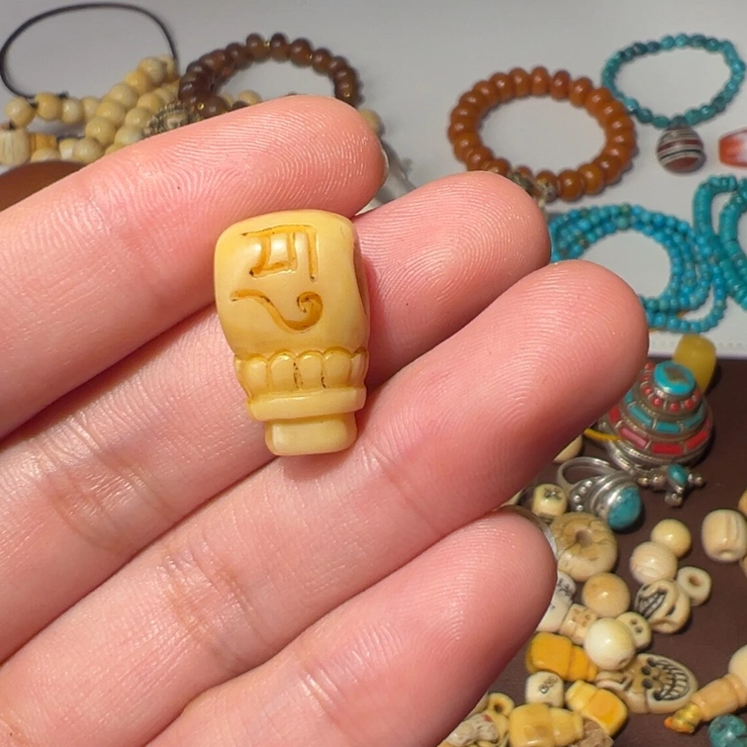 *****吊坠（不含链）树脂