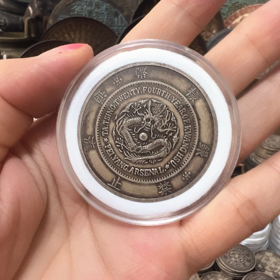 金属复古风格摆件