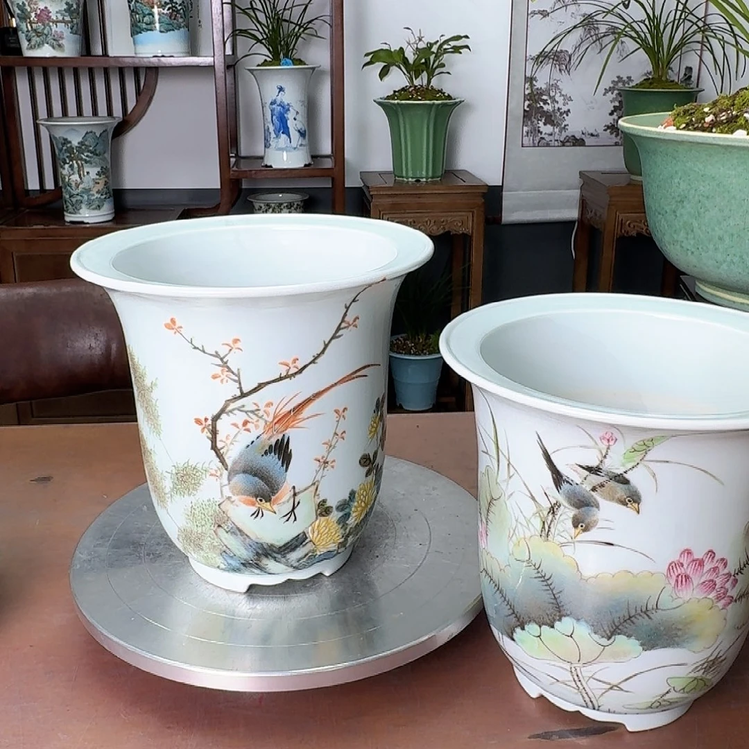 粉彩金钟陶瓷盆8888