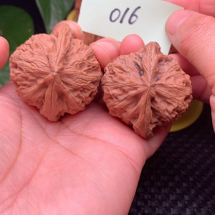 【闪购商品】把件文玩核桃42宫灯016