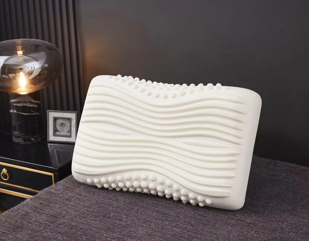 泰国天然乳胶小蛮腰枕护颈无压助眠超柔枕