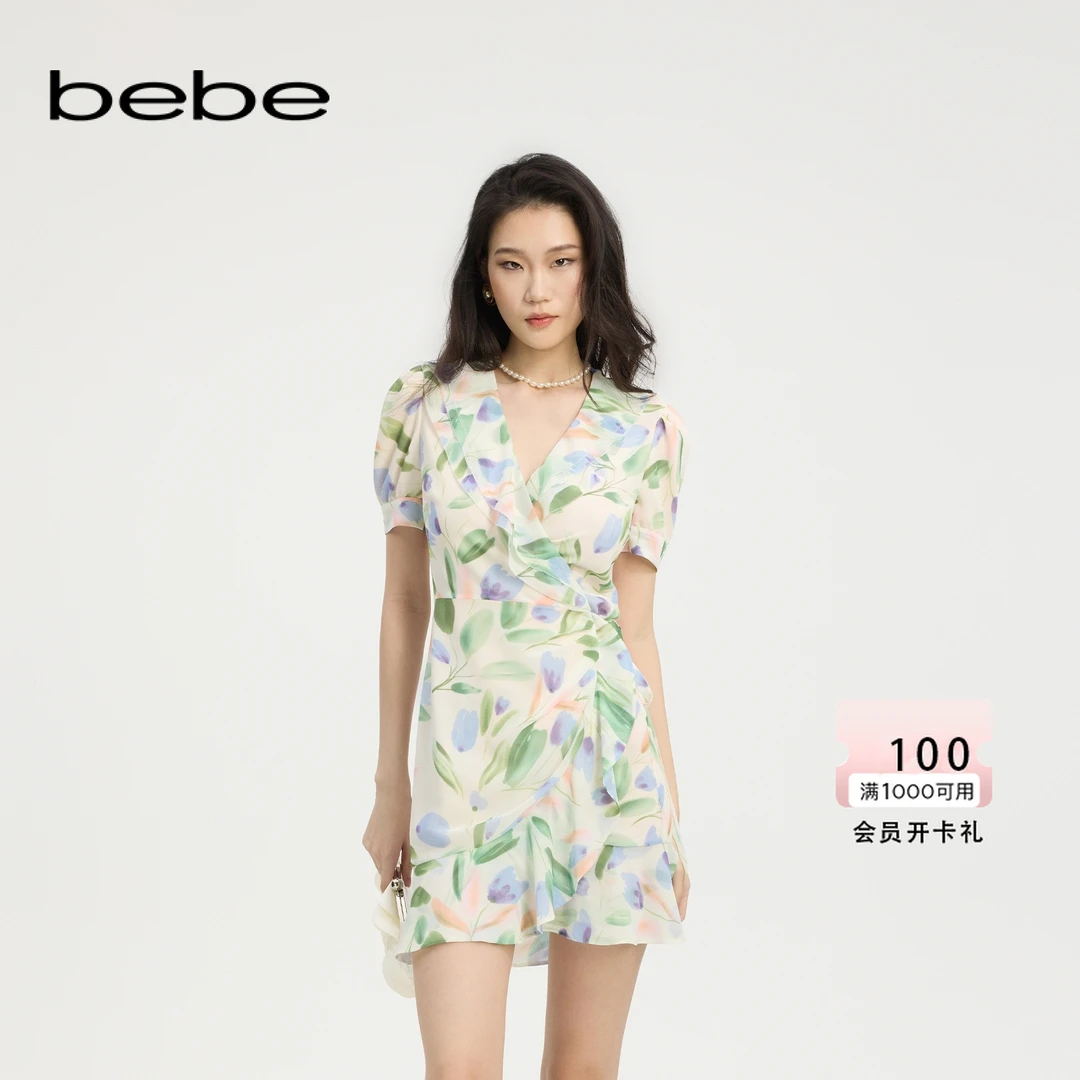 bebe2025夏季新款女士清新花卉经典茶歇印花雪纺连衣裙250053