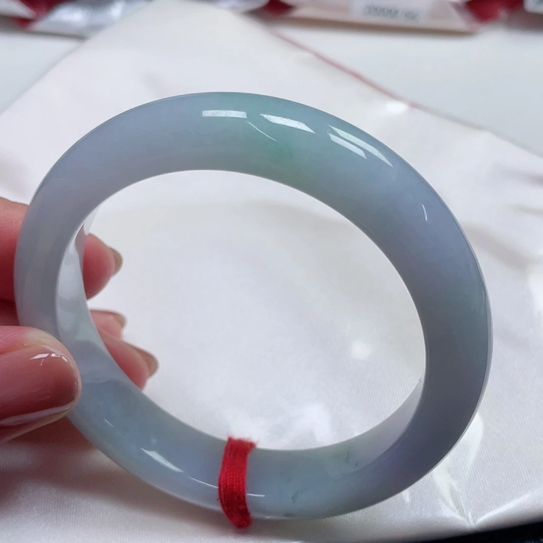 翡翠手镯未镶嵌缅甸翡翠