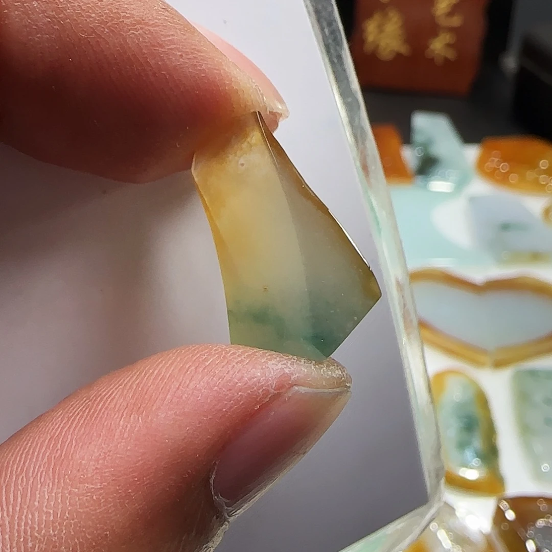 定制翡翠未镶嵌翡翠