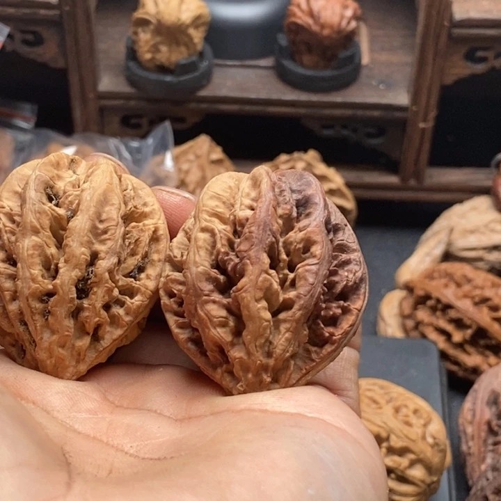 文玩核桃吊坠昊**天东北80