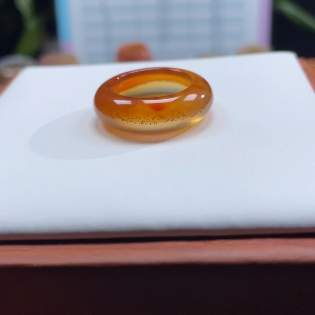 J***宝玛瑙/玉髓未镶嵌戒指Z18港17
