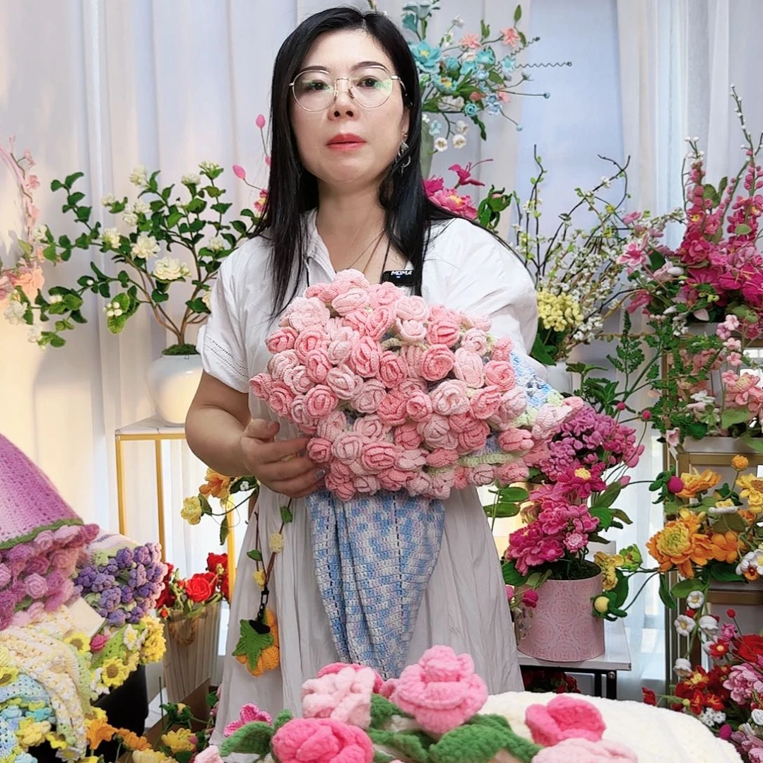 手工钩织玫瑰花毯
