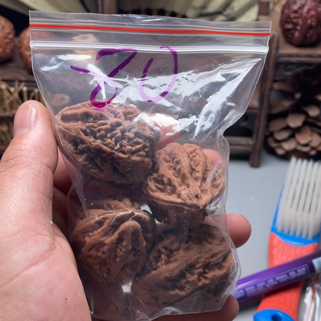 把件文玩核桃楸刀鱼80瑕疵