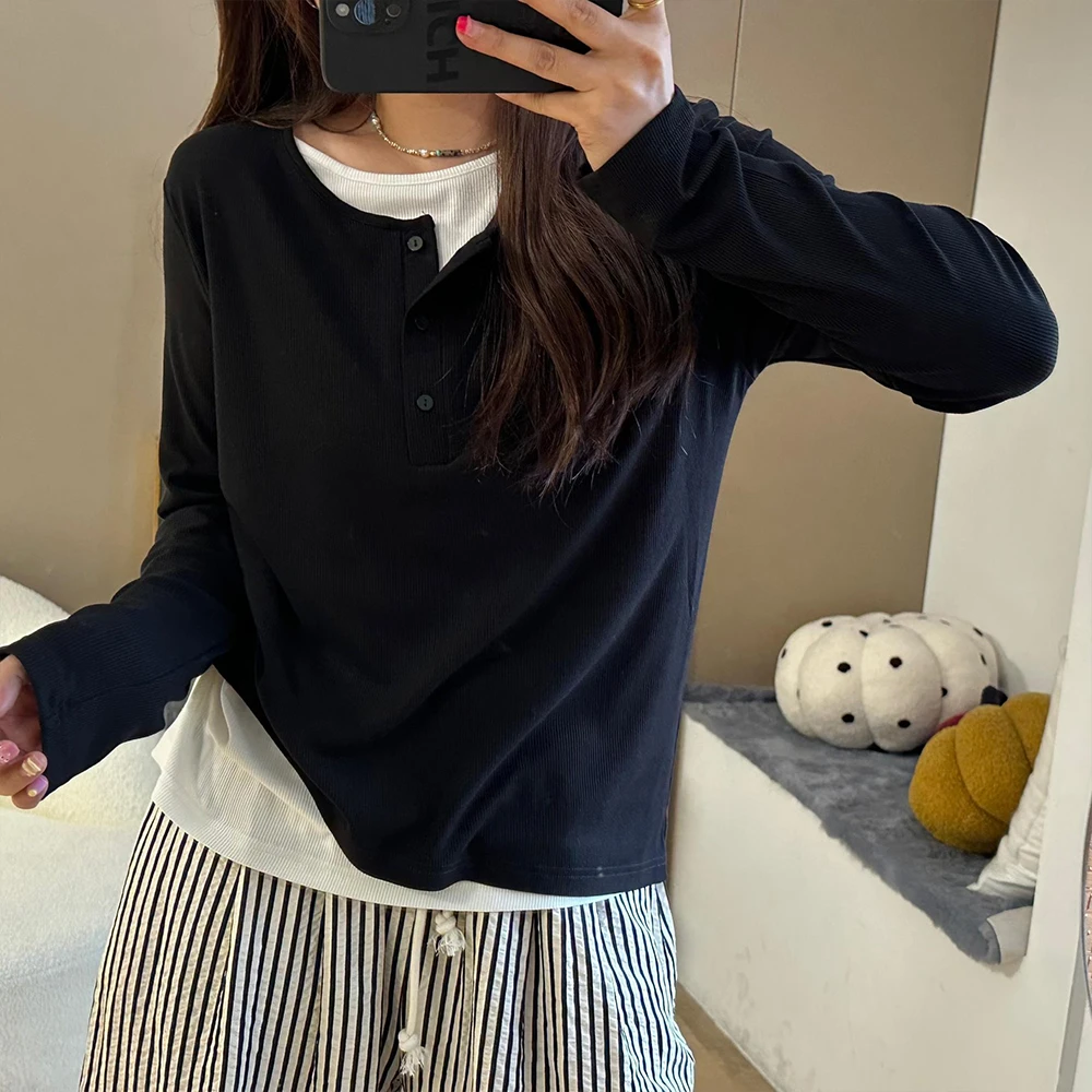 叠穿美学~早秋新品！法式慵懒风排扣T恤女假两件圆领遮肉显瘦上衣