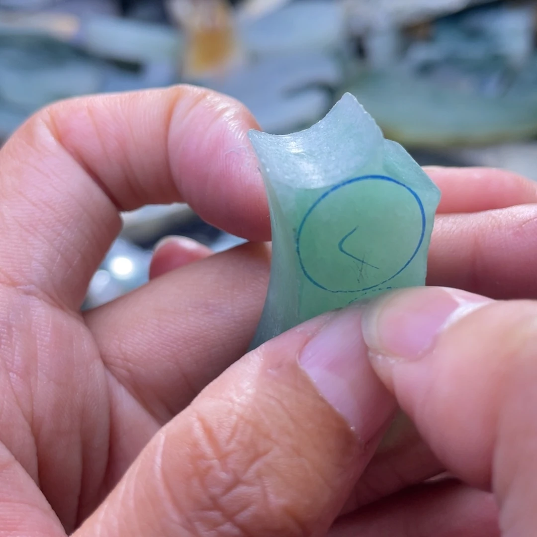 未镶嵌定制翡翠玩****e翡翠定制
