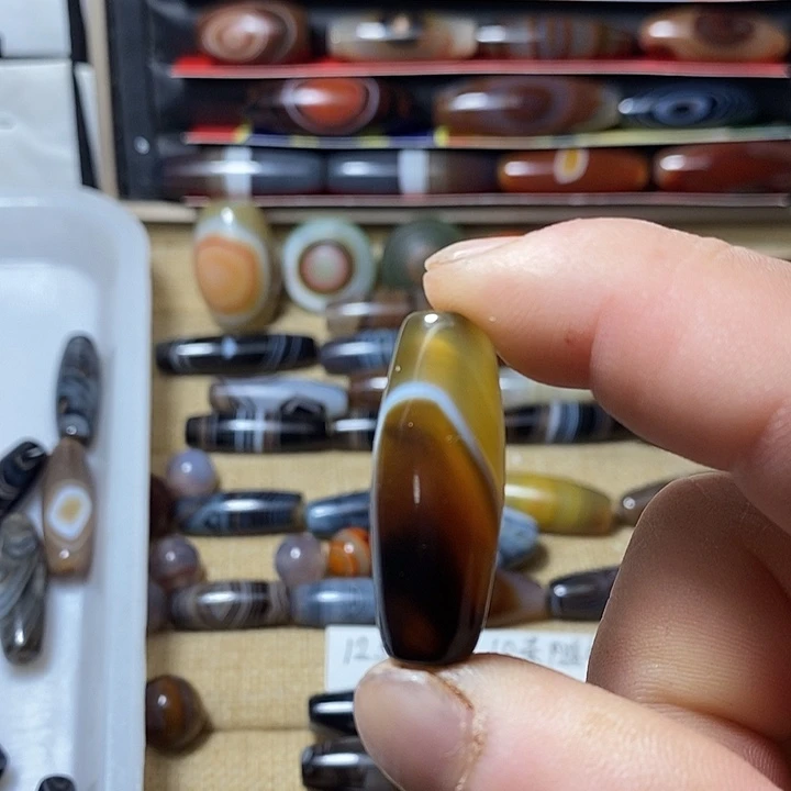 玛瑙/玉髓合金颈饰